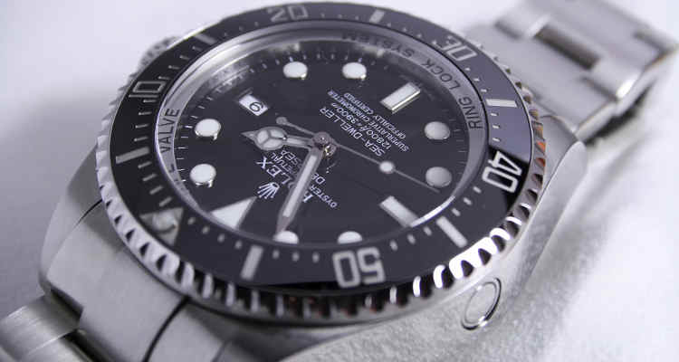 La rolex submariner, l'accessoire de mode ultime de l'homme